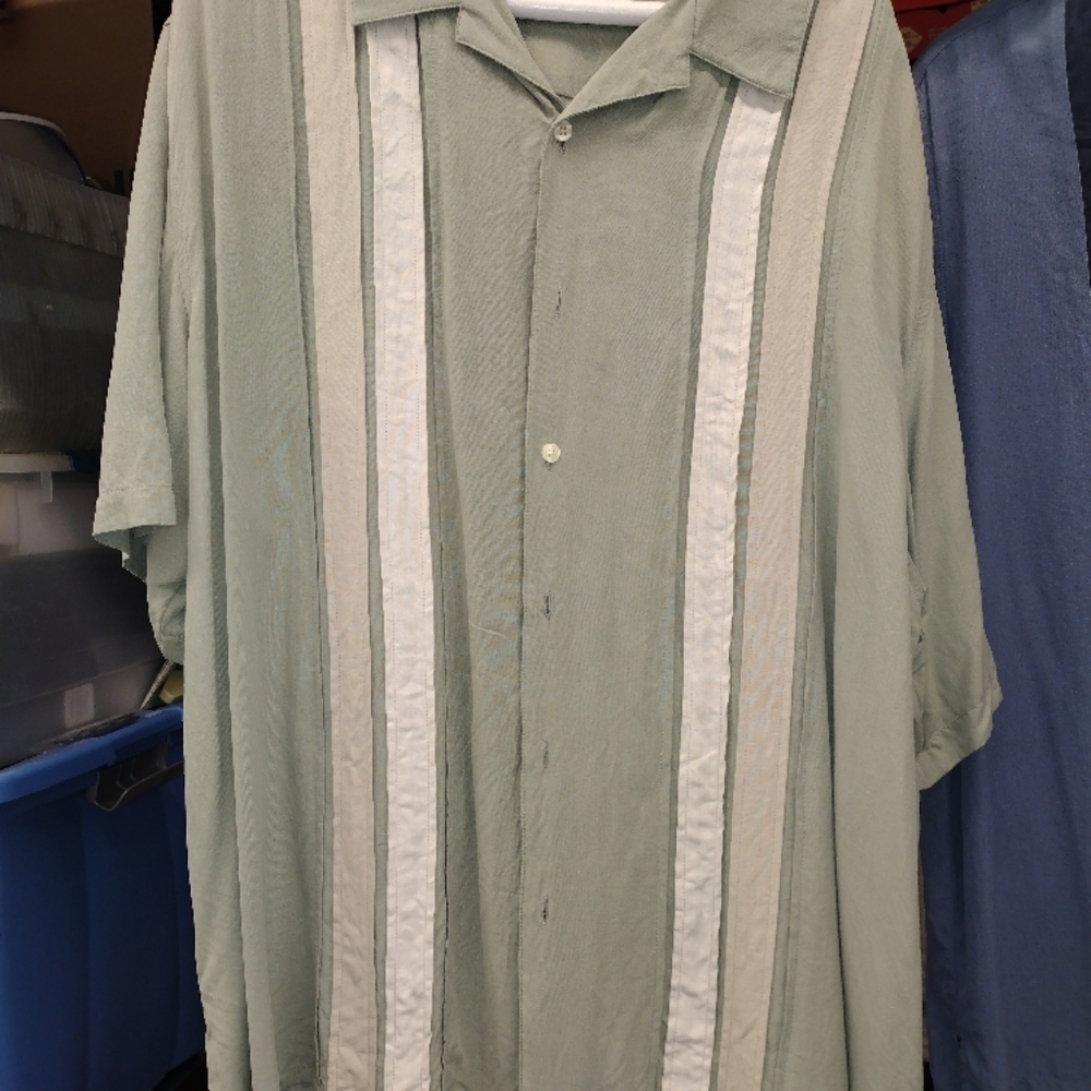 Bowling shirt